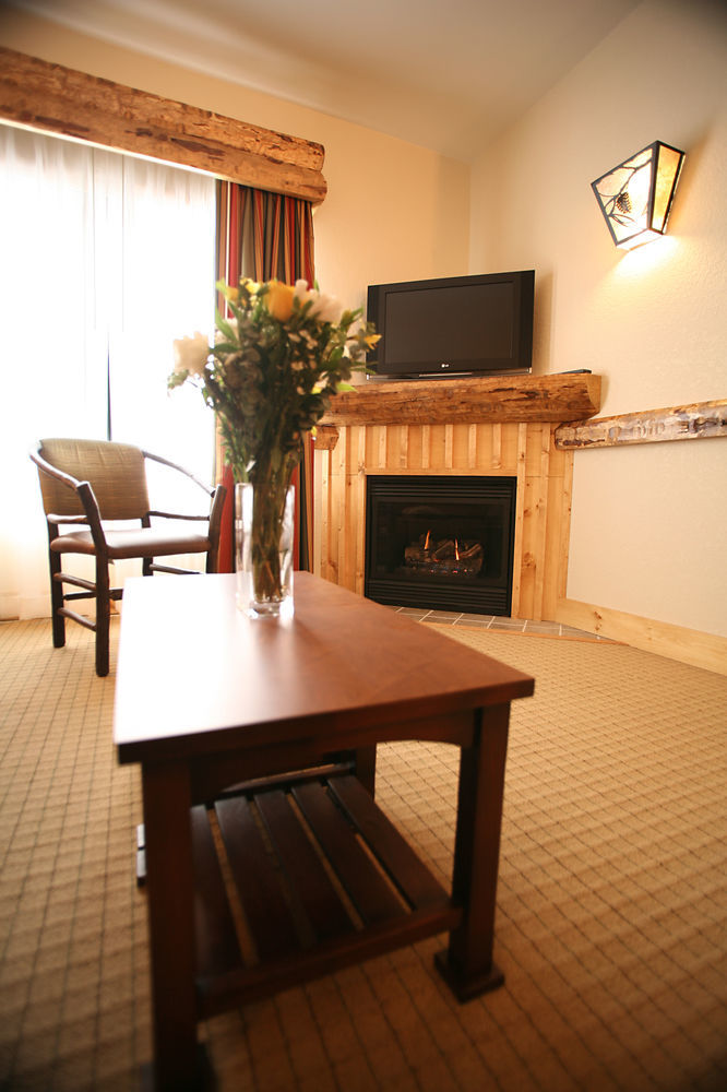 Hope & Indoor Waterpark 4* Cortland