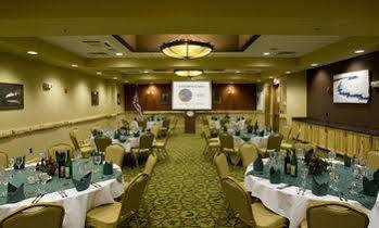 Hope & Indoor Waterpark 4* Cortland