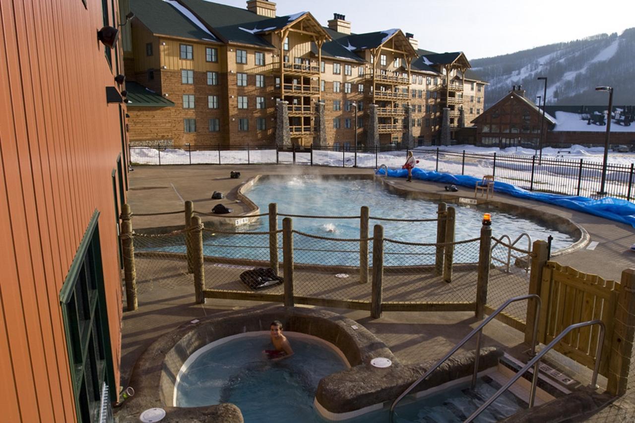 Hope & Indoor Waterpark Resort Cortland