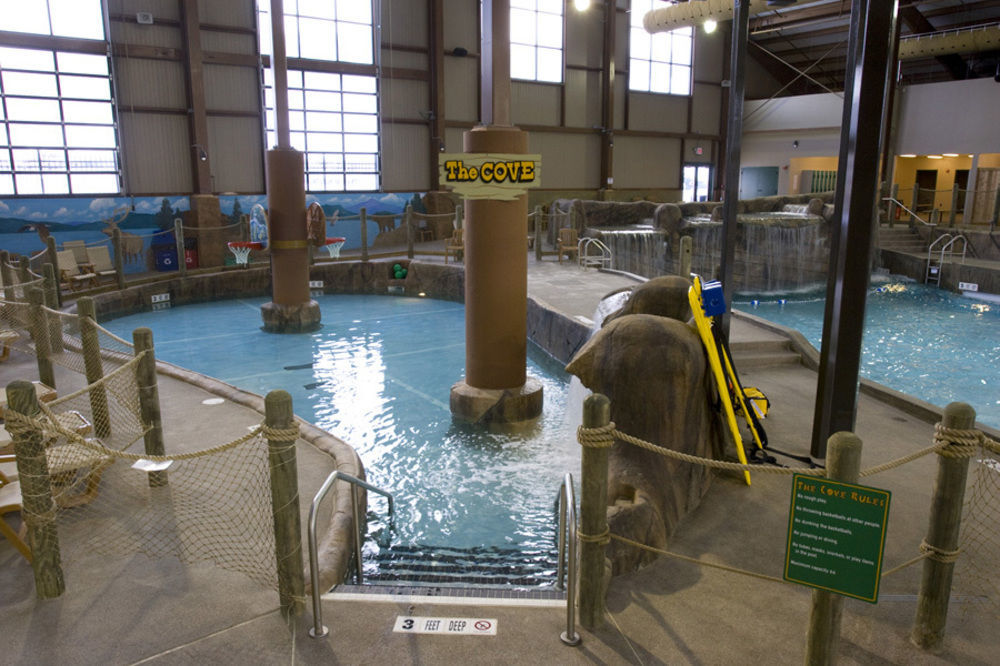 Hope & Indoor Waterpark Resort Cortland